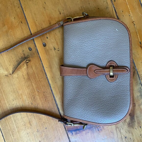 Vintage Dooney & Bourke All Weather Leather Saddle Crossbody Bag Gray Brown - Picture 4 of 6